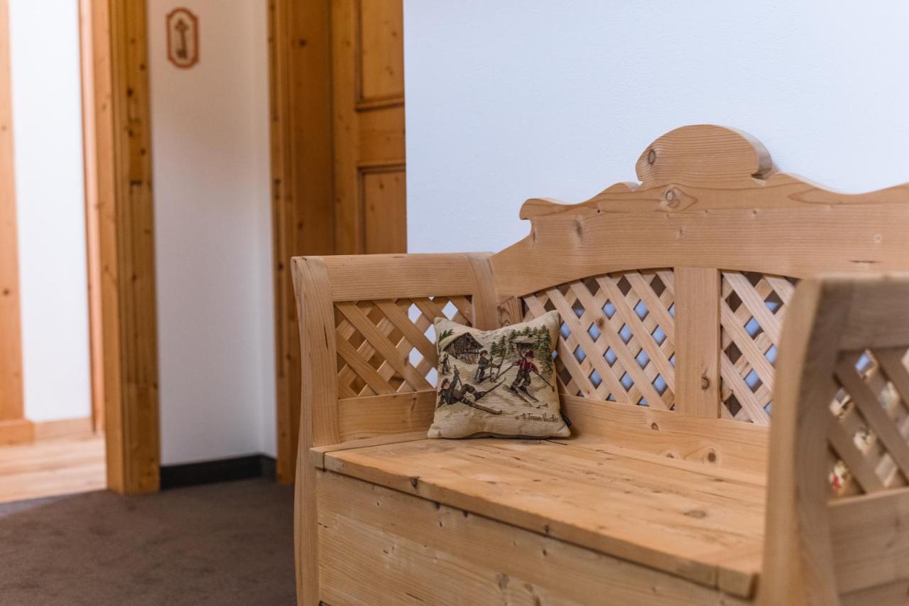 Garni Hotel Rosengarten B&B Сельва-ди-Валь-Гардена Экстерьер фото